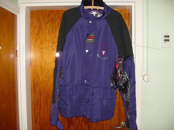 Product image 1 of 2