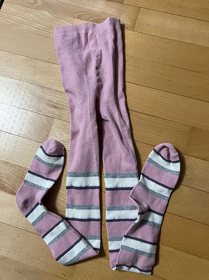 Vaaleanpunaiset raidalliset sukkahousut 134/140 cm