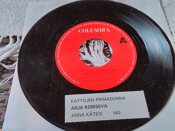 Arja Koriseva 7" Kattojen primadonna