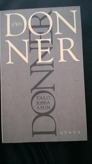 Jörn donner talo jossa asun