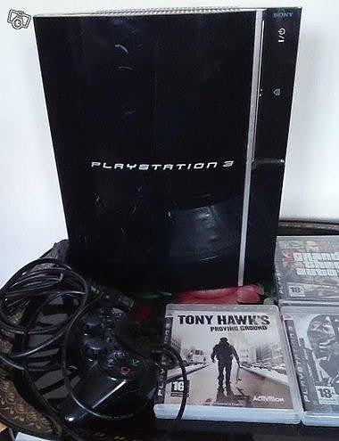 Play Station 3 konsoli ja 5 peleja