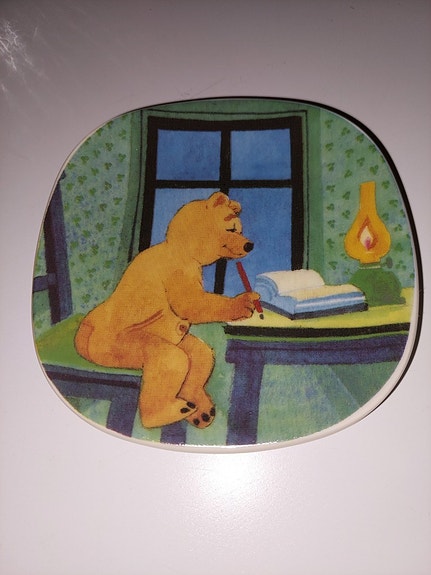 Arabia Uppo-Nalle seinälautanen