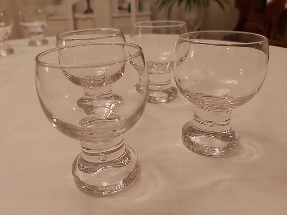 4 kpl Heikki Orvola Herttua-lasit 4cl