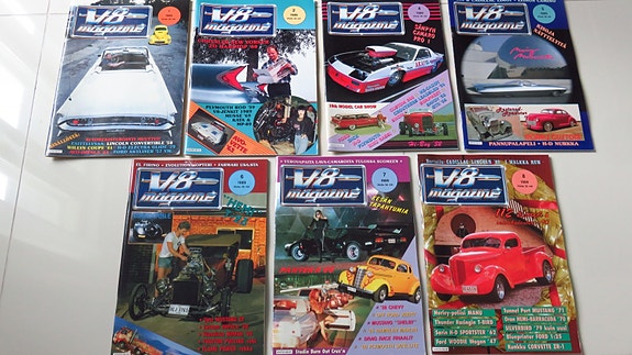 V8 magazine -lehtiä lähes koko vuosikerta 1989