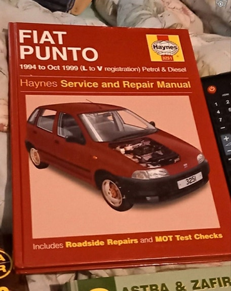 Opel fiat punto mazda korjausopas