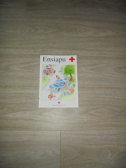 Ensiapu Suomen punainen risti