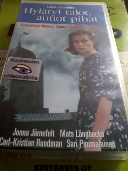 Hylätyt talot, autiot pihat (VHS-kasetti)