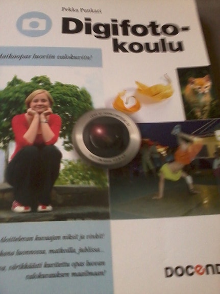 Digifotokoulu (nidottu, 2008)