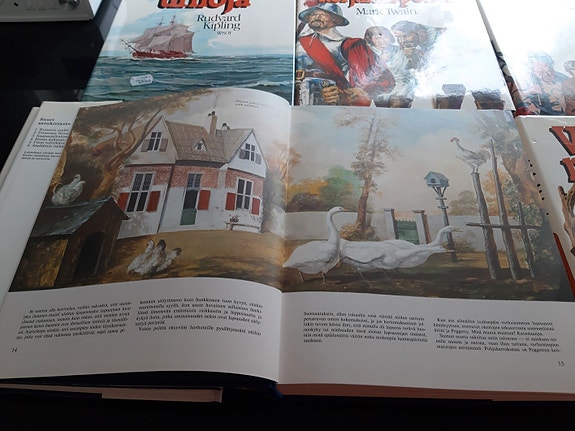 Kuusiosainen Suuri Satukirjasto Varattu