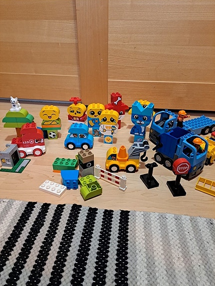 Product image 1 of 2