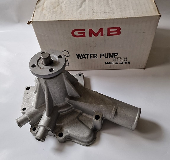Vesipumppu GM 4.3 V6 Diesel 1982-1984