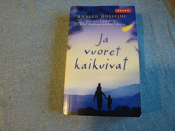 Khaled Hosseini Ja vuoret kaikuivat