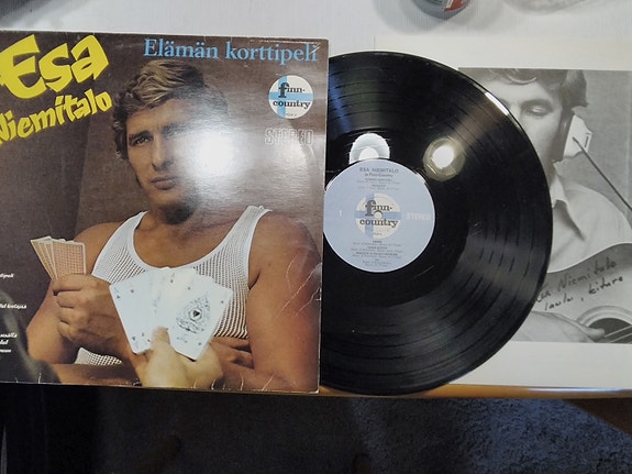 Esa Niemitalo LP Elämän korttipeli