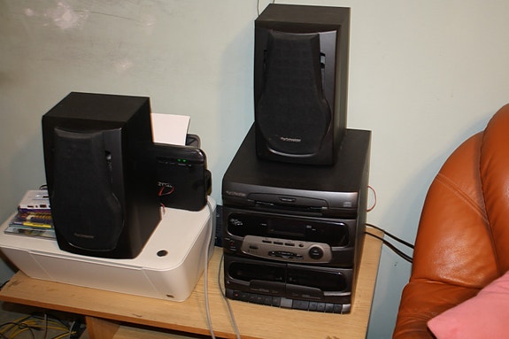 Product image 1 of 2