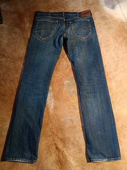 Product image 1 of 6