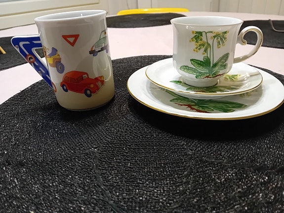 Product image 1 of 6