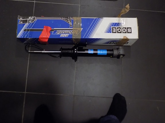 BMW Boge Iskunvaimentimet taakse 2 kpl, uudet