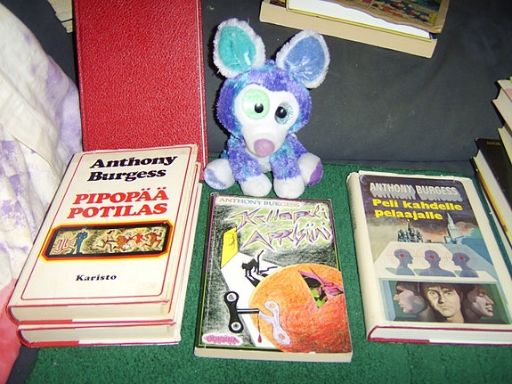 Anthony Burgess - kellopeliappelsiini ja pipopää
