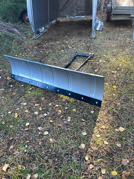 Mönkiän puskulevy