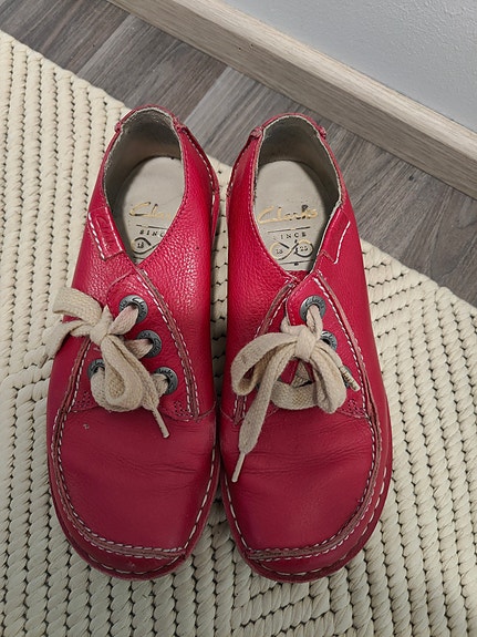 Clarks kengät