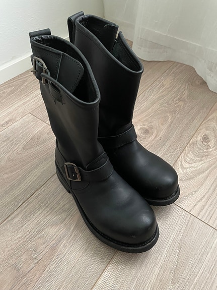 Product image 1 of 7