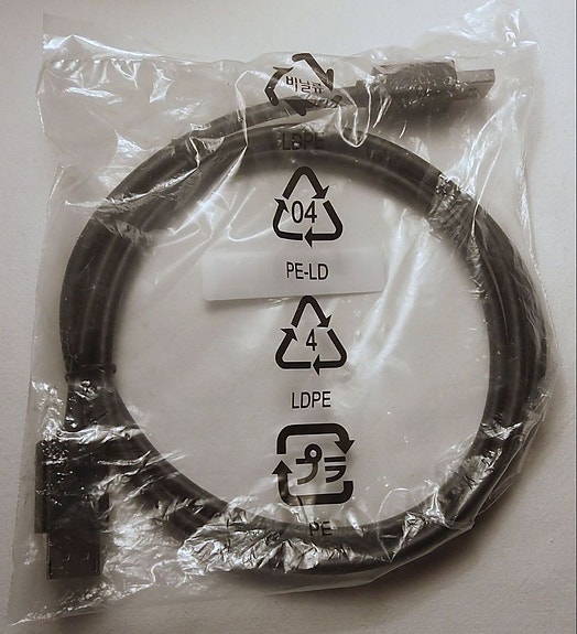 DisplayPort kaapeli
