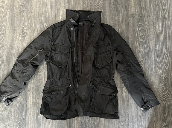 Product image 1 of 7