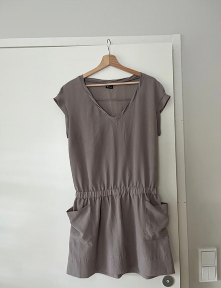 Gina tricot mekko