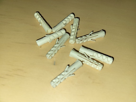 Nailontulppa 6x30mm valkoinen, 9 kpl