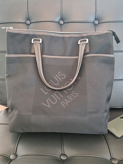 Louis Vuitton Damier laukku