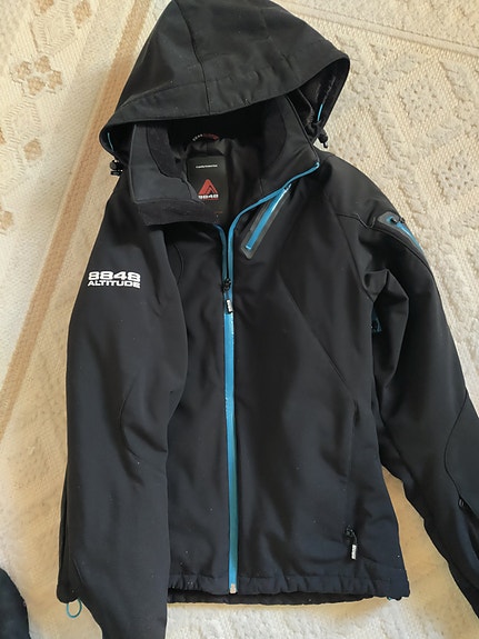 Product image 1 of 8