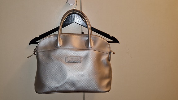 Longchamp olkalaukku