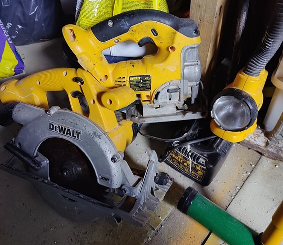 Dewalt