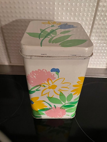 Marimekko peltipurkki