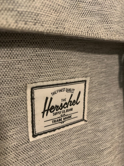 Herschel iso reppu
