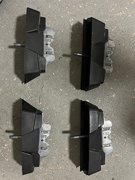 Thule autokohtainen sovitussarja BMW 5-sarjaan