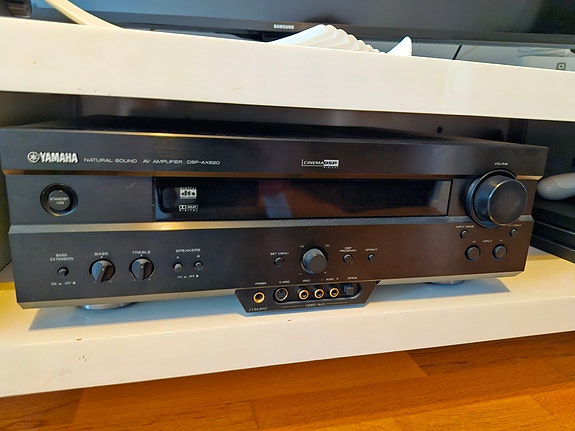 Yamaha DSP-AX620 5.1 AV-vahvistin