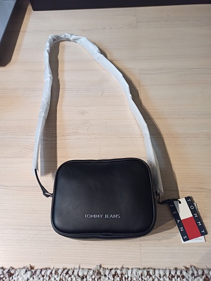 Tommy Jeans camera bag