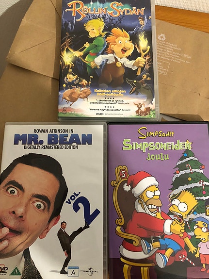 DVD Röllin sydän, mr Bean ja Simpsoneiden joulu