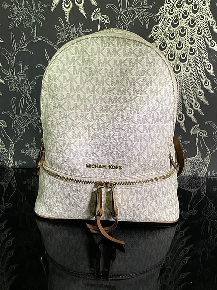Michael Kors medium reppu