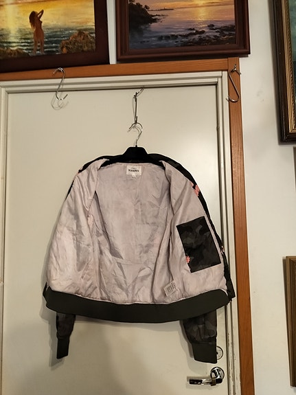Product image 16 of 18