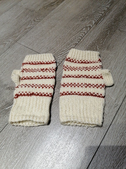 Product image 1 of 2