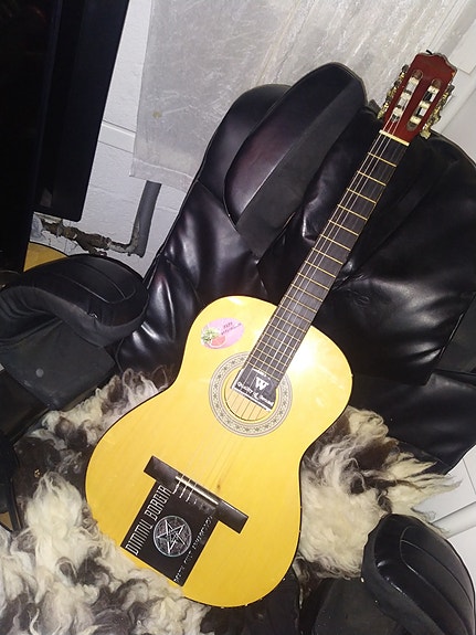 Product image 1 of 6