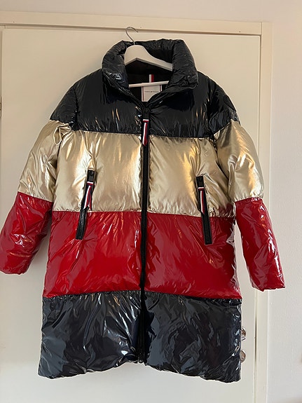 Tommy Hilfiger-lämmin talvitakki