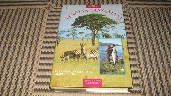 Hyytinen Timo : Tenolta Tansaniaan