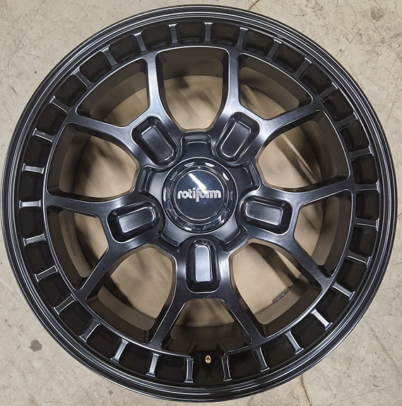 Erikoisvanteet Rotiform ZMO-M 8.5x19ET45 5x112