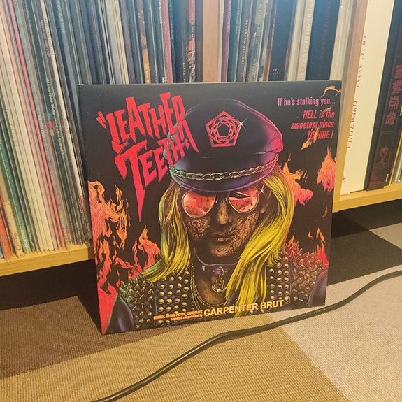 Carpenter Brut - Leather Teeth 🔴 european tour pink marble vinyl