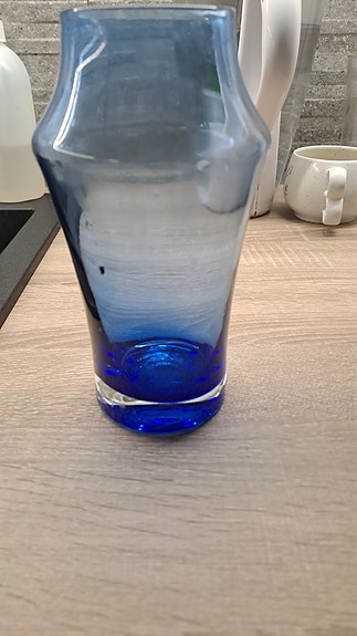 Riihimäen lasin maljakko
