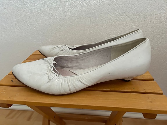 Valkoiset nahkaiset vintage avokkaat ( Bianco ) koko 40