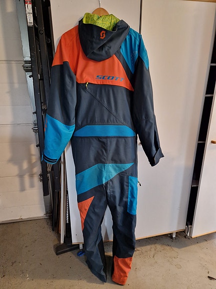 Product image 1 of 3